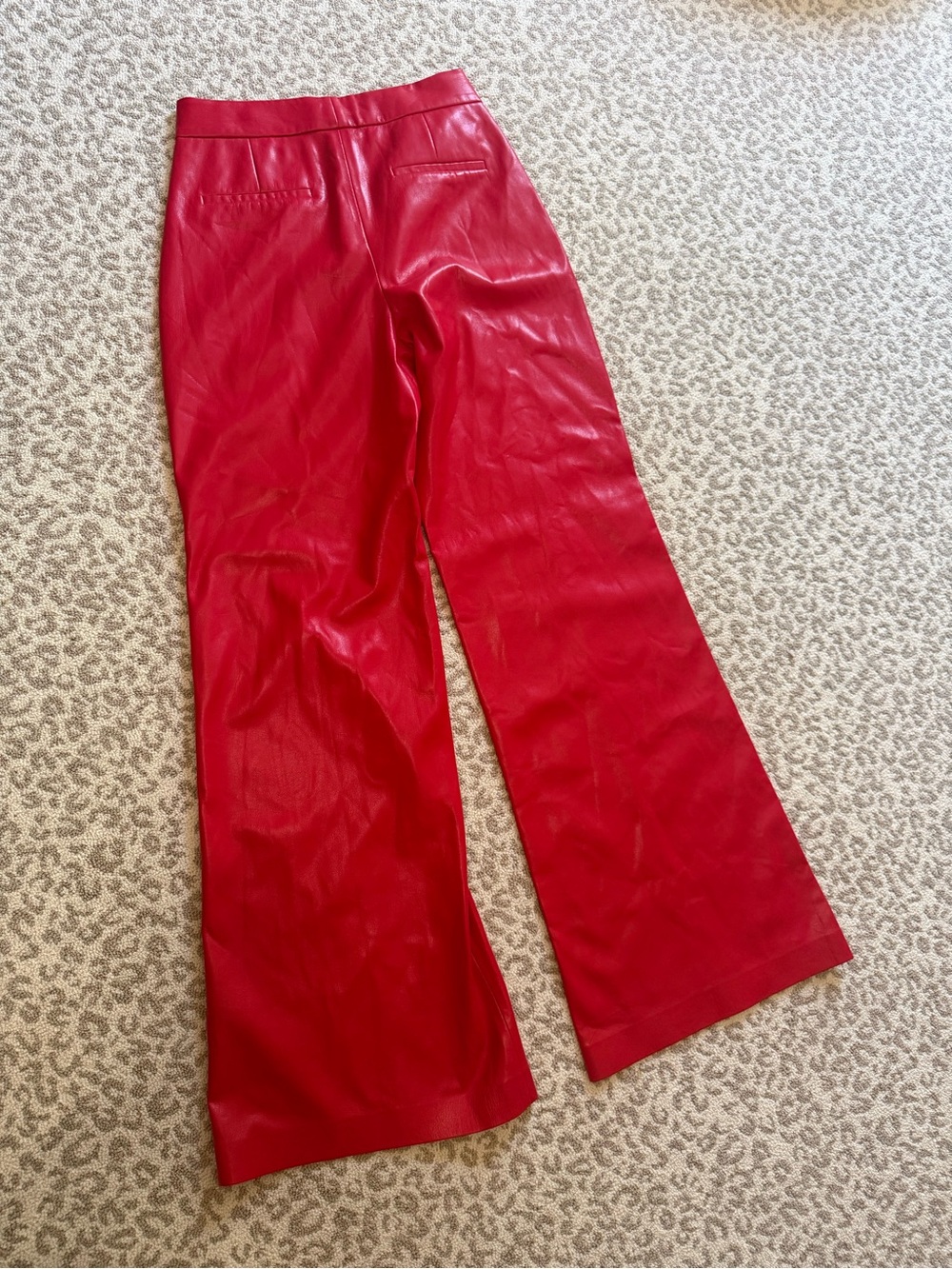 Alice + Olivia Red Faux Leather Wide Leg Trouser Pants NWOT Size 10 - Picture 8 of 15